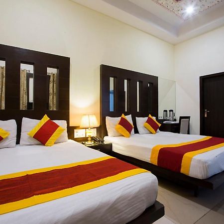 Hotel Baba Inn-By Rcg Hotels New Delhi Extérieur photo