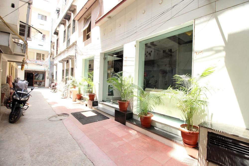 Hotel Baba Inn-By Rcg Hotels New Delhi Extérieur photo