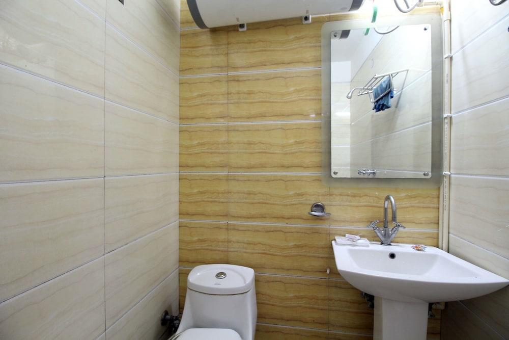 Hotel Baba Inn-By Rcg Hotels New Delhi Extérieur photo
