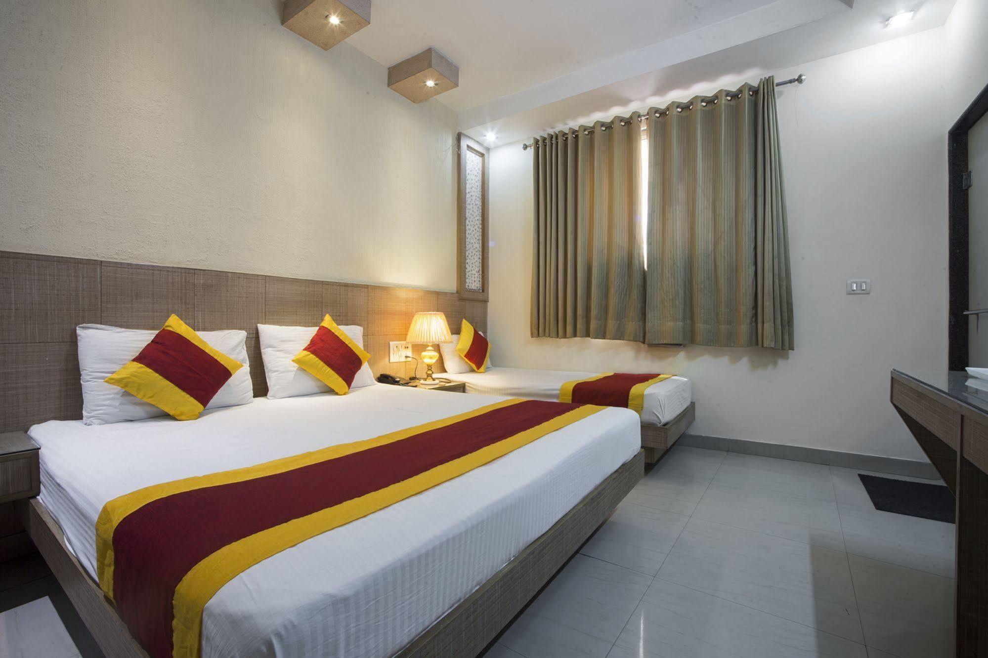 Hotel Baba Inn-By Rcg Hotels New Delhi Extérieur photo
