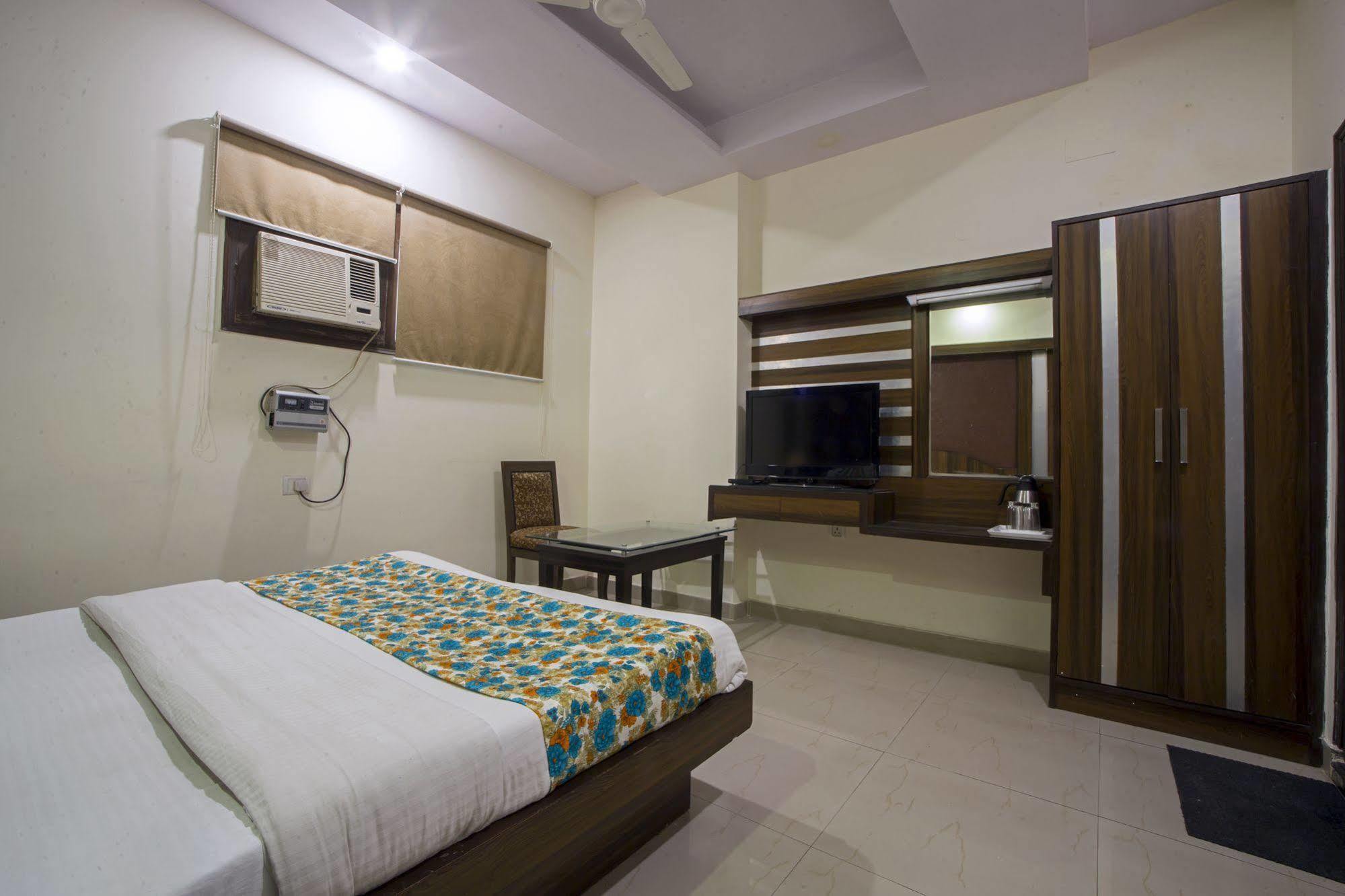 Hotel Baba Inn-By Rcg Hotels New Delhi Extérieur photo