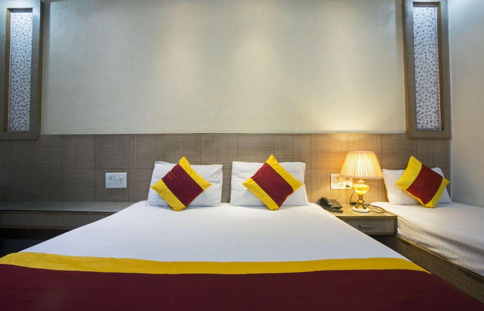 Hotel Baba Inn-By Rcg Hotels New Delhi Extérieur photo