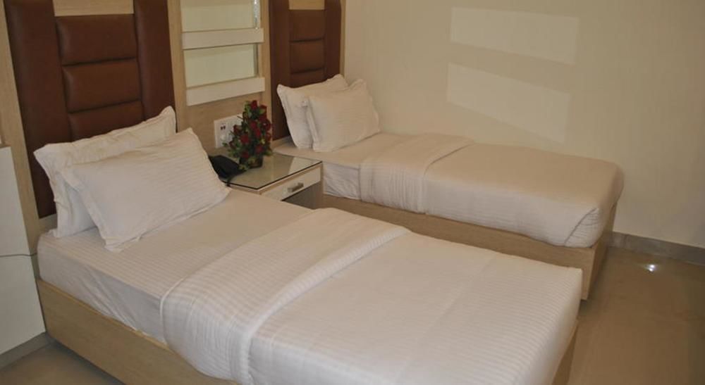 Hotel Baba Inn-By Rcg Hotels New Delhi Extérieur photo