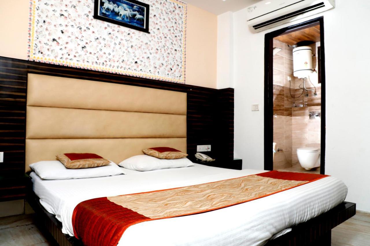 Hotel Baba Inn-By Rcg Hotels New Delhi Extérieur photo
